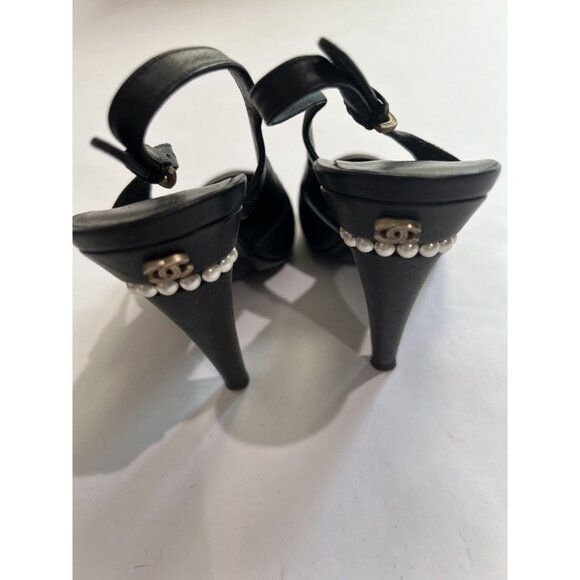 Chanel Slingback Pearl Heels in Black - Picture 5 of 8